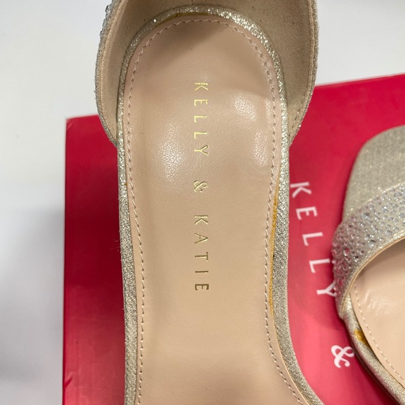 NWT Kelly & Katie Womens Caital Sandal -X Shimmer Gold Block Heel 9M KK-CAITAL-X - Picture 12 of 14